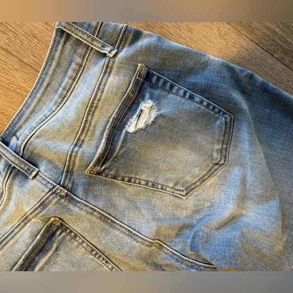 [SOLD] Silver Jeans - Boyfriend Mid Rise Slim Leg - Picture 7 of 11